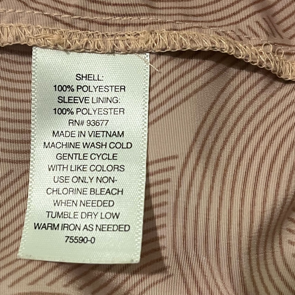 Beautiful Worthington Top, Pink and Burgandy 3/4 Puffed Sleeve. Size: Xtra Small - Picture 5 of 7